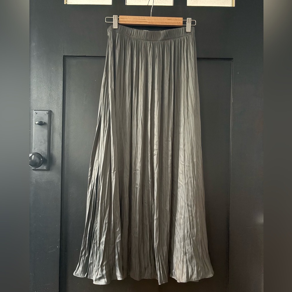 Zara Gray Maxi A-Line Pleated Crinkle Skirt